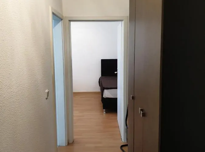 Avenue - Hilbersdorfer Strasse *